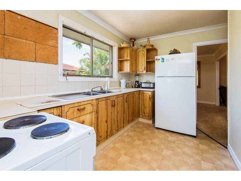 42 Chauvin Street, ROBERTSON QLD 4109, Robertson - Thumbnail 6