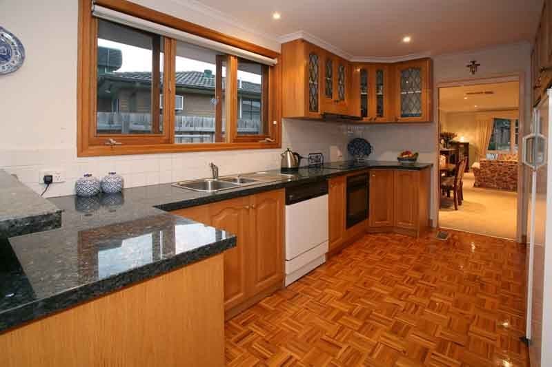 6 Dirigo Drive, WHEELERS HILL VIC 3150, Wheelers Hill - Thumbnail 2