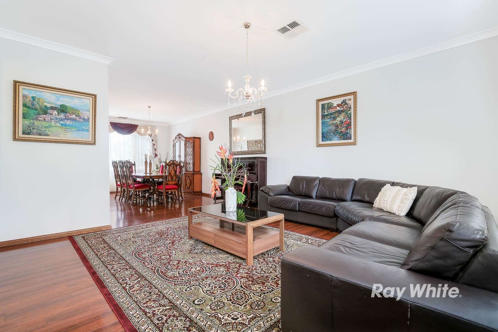 15 Cobblers Close, Kellyville - Thumbnail 2