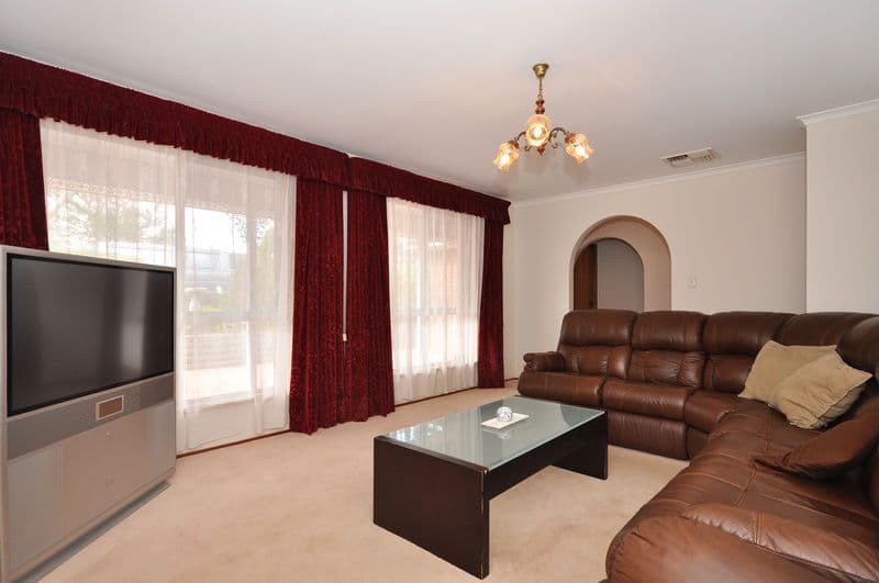 90 Oakridge Road, ABERFOYLE PARK SA 5159, Aberfoyle Park - Thumbnail 3