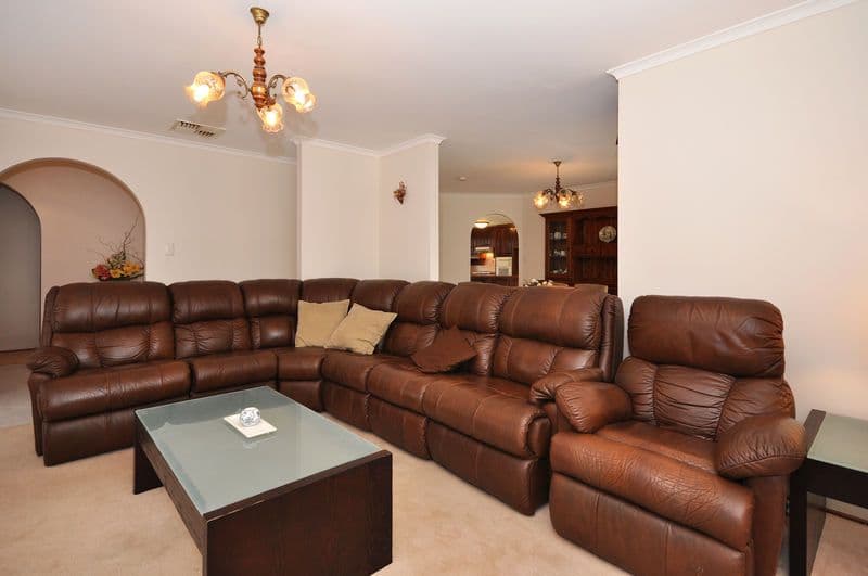 90 Oakridge Road, ABERFOYLE PARK SA 5159, Aberfoyle Park - Thumbnail 8