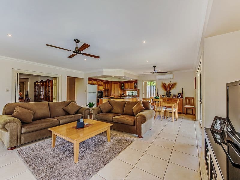 70 Greenway Boulevard, MAUDSLAND QLD 4210, Maudsland - Thumbnail 2