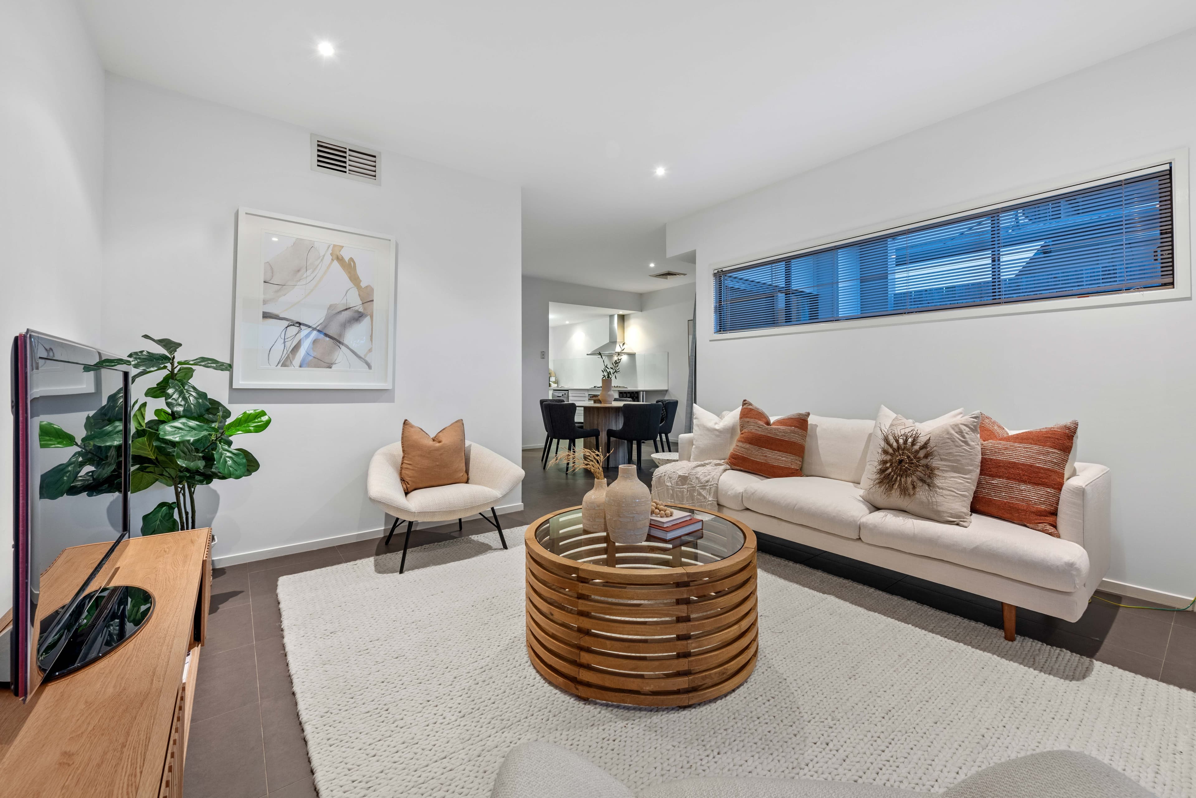 8 Reach Place, Bulimba QLD 4171, Bulimba - Thumbnail 2
