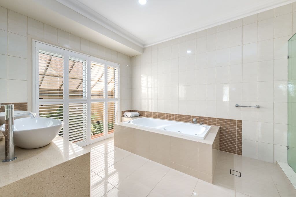 131 Morala Avenue, Runaway Bay QLD 4216, Runaway Bay - Thumbnail 7