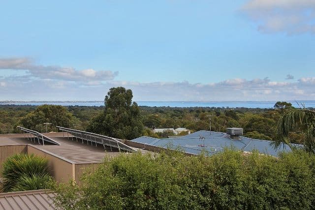 8 Goolgowie Street, Rosebud VIC 3939, Rosebud - Thumbnail 2