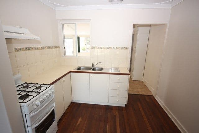5a Eaton Street, MORLEY WA 6062, Morley - Thumbnail 6