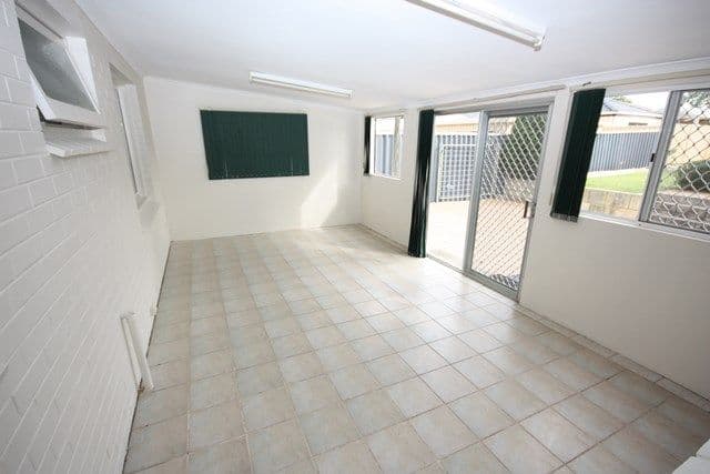 5a Eaton Street, MORLEY WA 6062, Morley - Thumbnail 7
