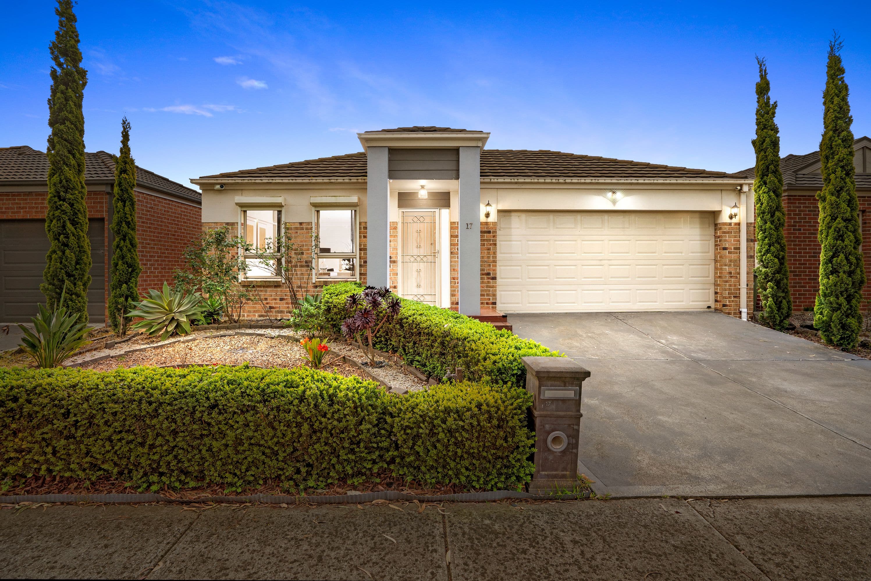 17 Carinya Crescent, South Morang VIC 3752, South Morang - Image 1