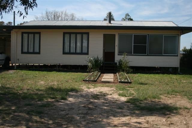 3 Lovell Street, ROMA QLD 4455, Roma - Thumbnail 2
