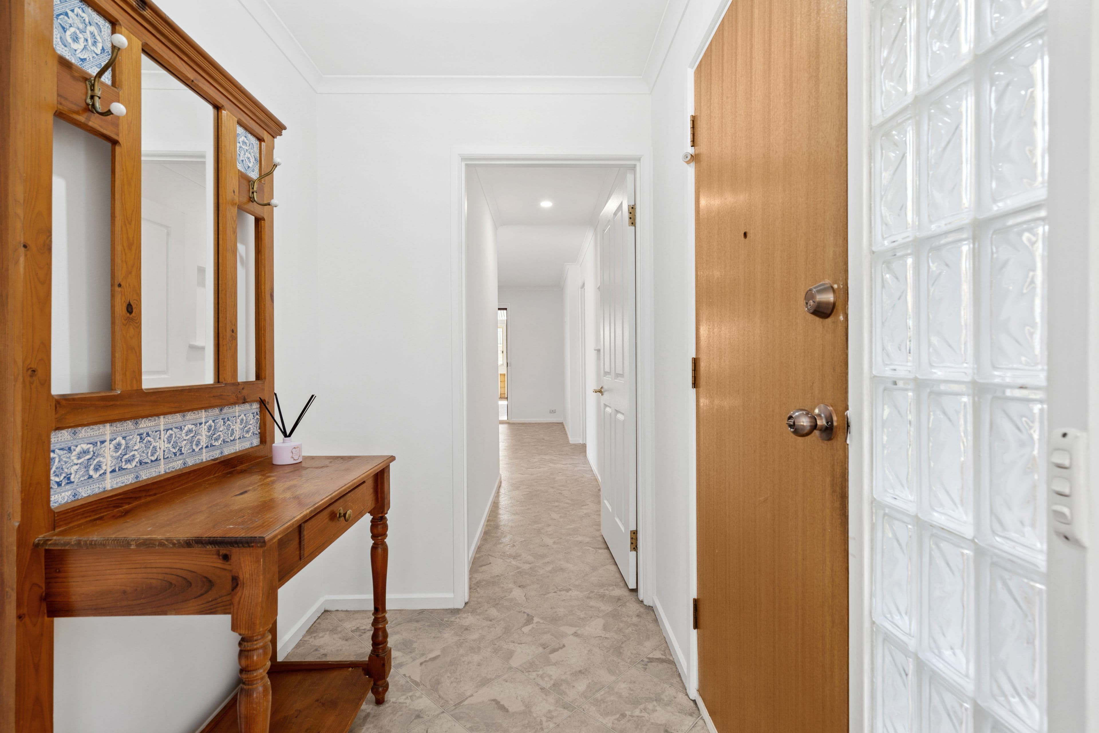 10 Tyson Avenue, Trott Park SA 5158, Trott Park - Thumbnail 2