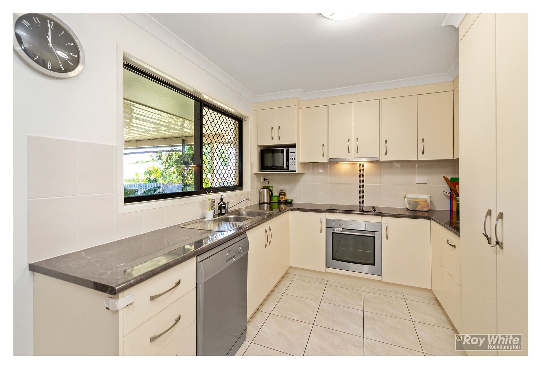 20 Kerrie Meares Crescent, Gracemere QLD 4702, Gracemere - Thumbnail 3