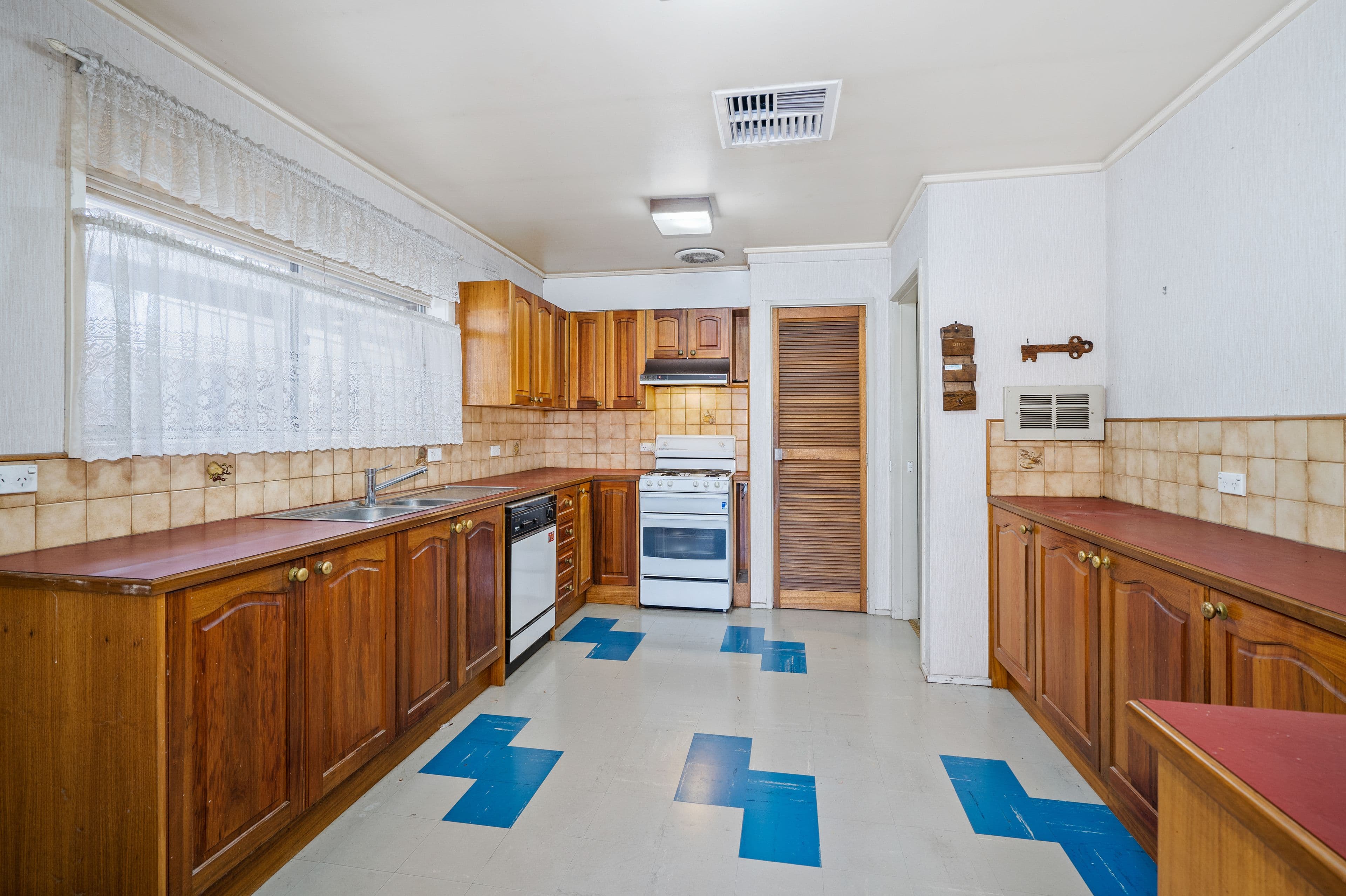 137 Greenwood Drive, Bundoora VIC 3083, Bundoora - Thumbnail 5