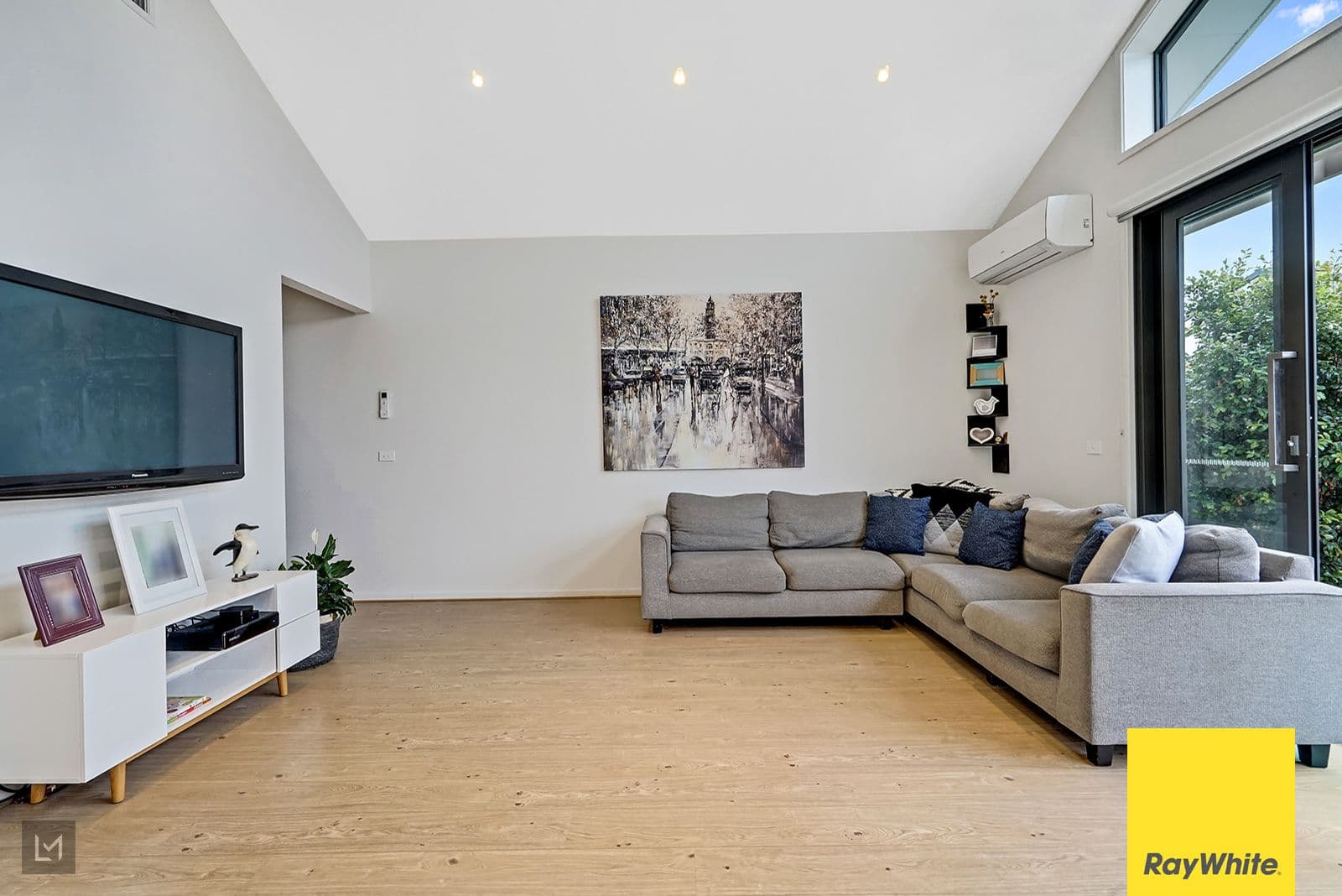 8a Miniata Way, Manor Lakes VIC 3024, Manor Lakes - Thumbnail 8