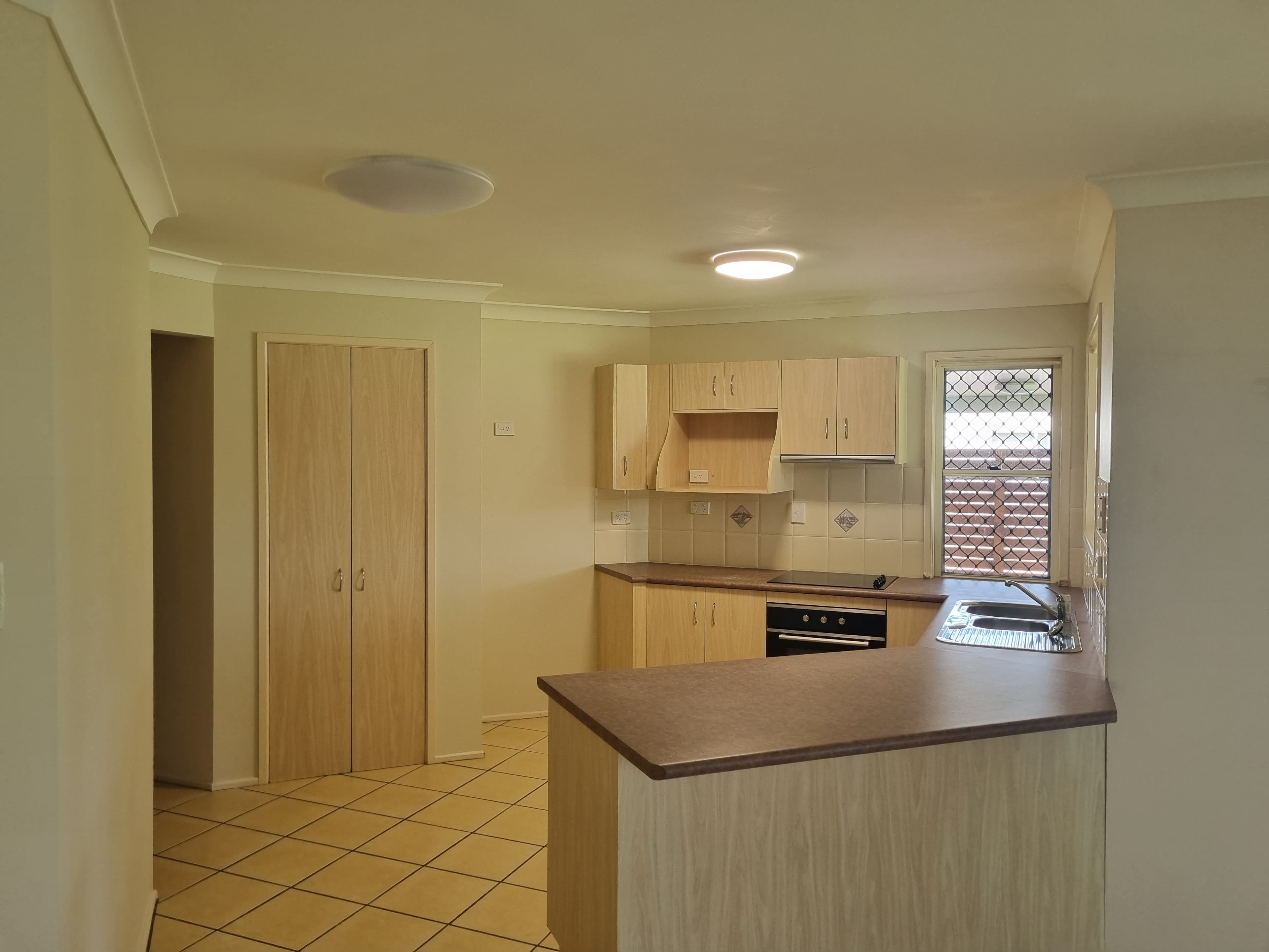 26 Golf View Drive, Boyne Island QLD 4680, Boyne Island - Thumbnail 5