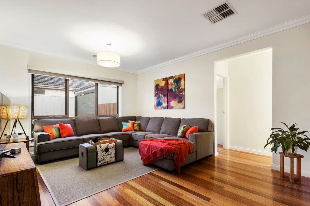 5 Luntar Road, Oakleigh South VIC 3167, Oakleigh South - Thumbnail 2