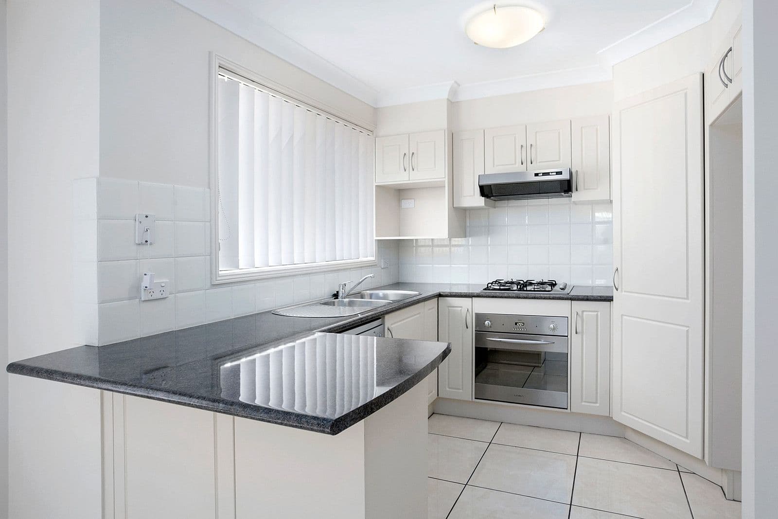 15 Warrego Street, Albion Park - Thumbnail 2
