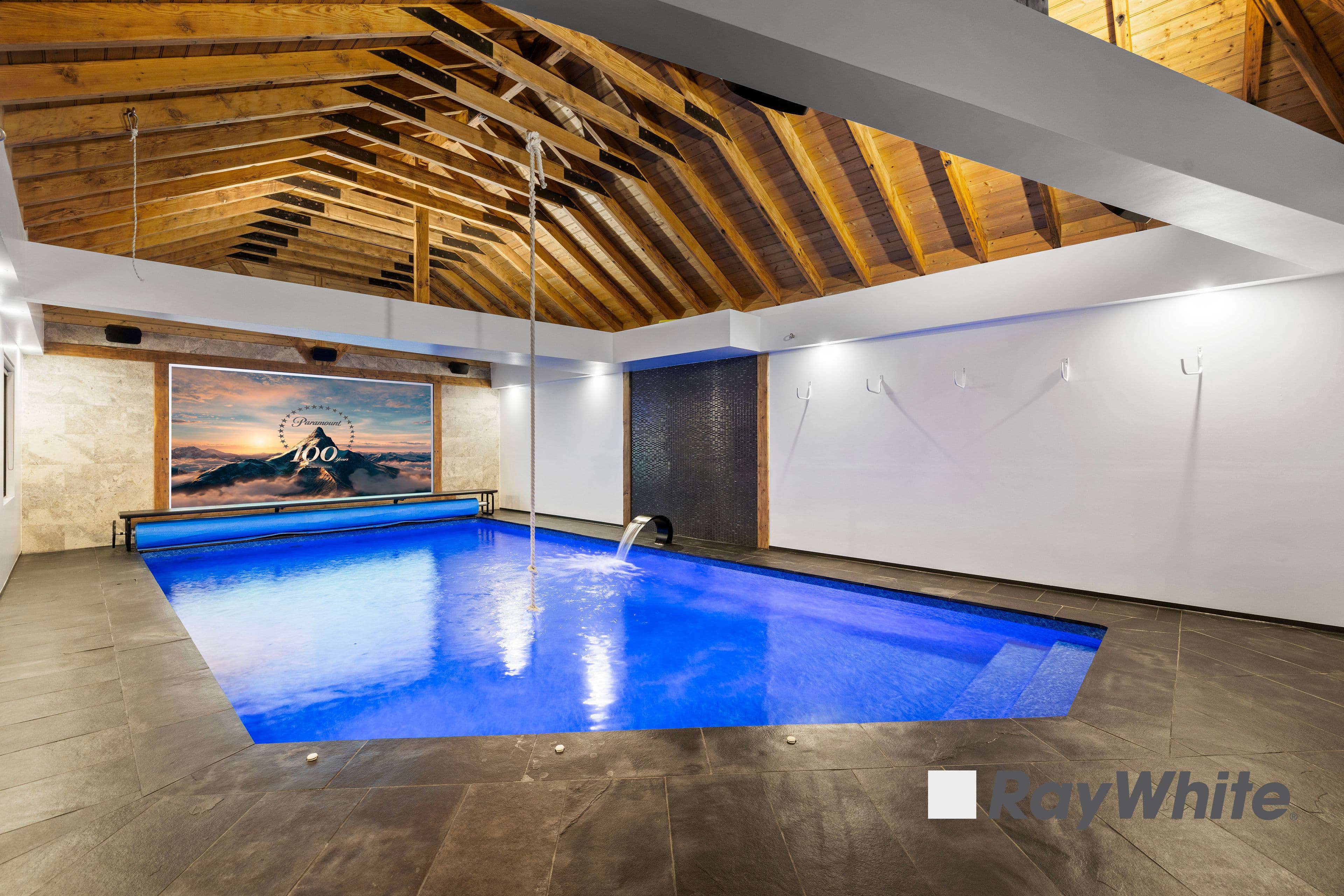 4 McKillop Place, Endeavour Hills VIC 3802, Endeavour Hills - Thumbnail 2