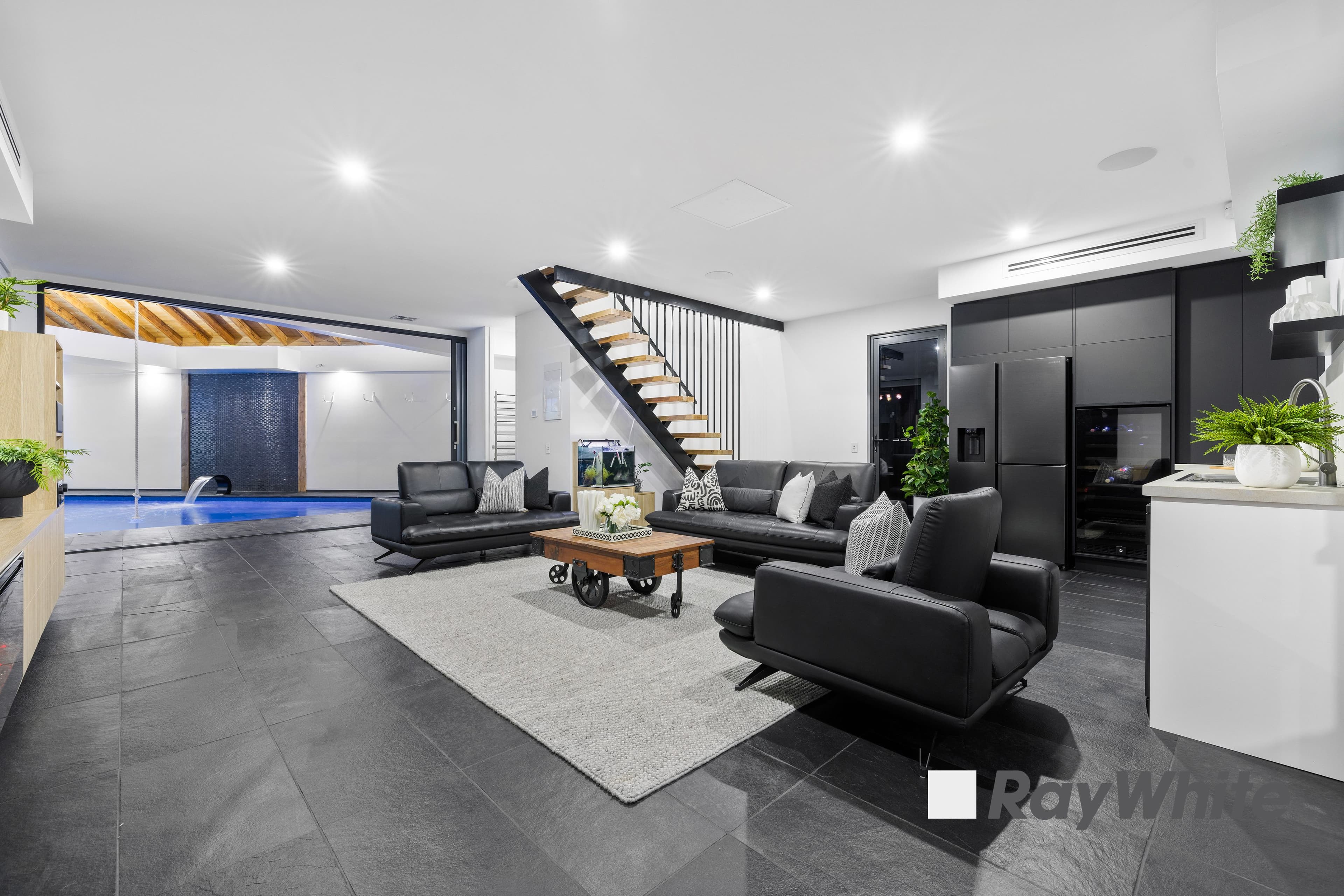 4 McKillop Place, Endeavour Hills VIC 3802, Endeavour Hills - Thumbnail 8