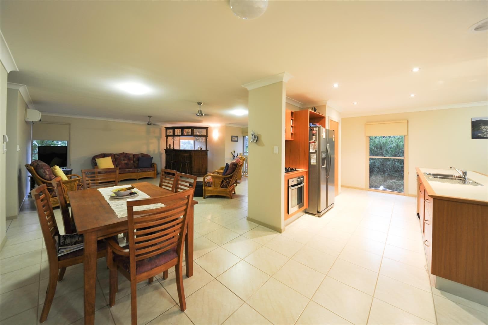 13 Wills Court, CANNONVALE QLD 4802, Cannonvale - Thumbnail 4
