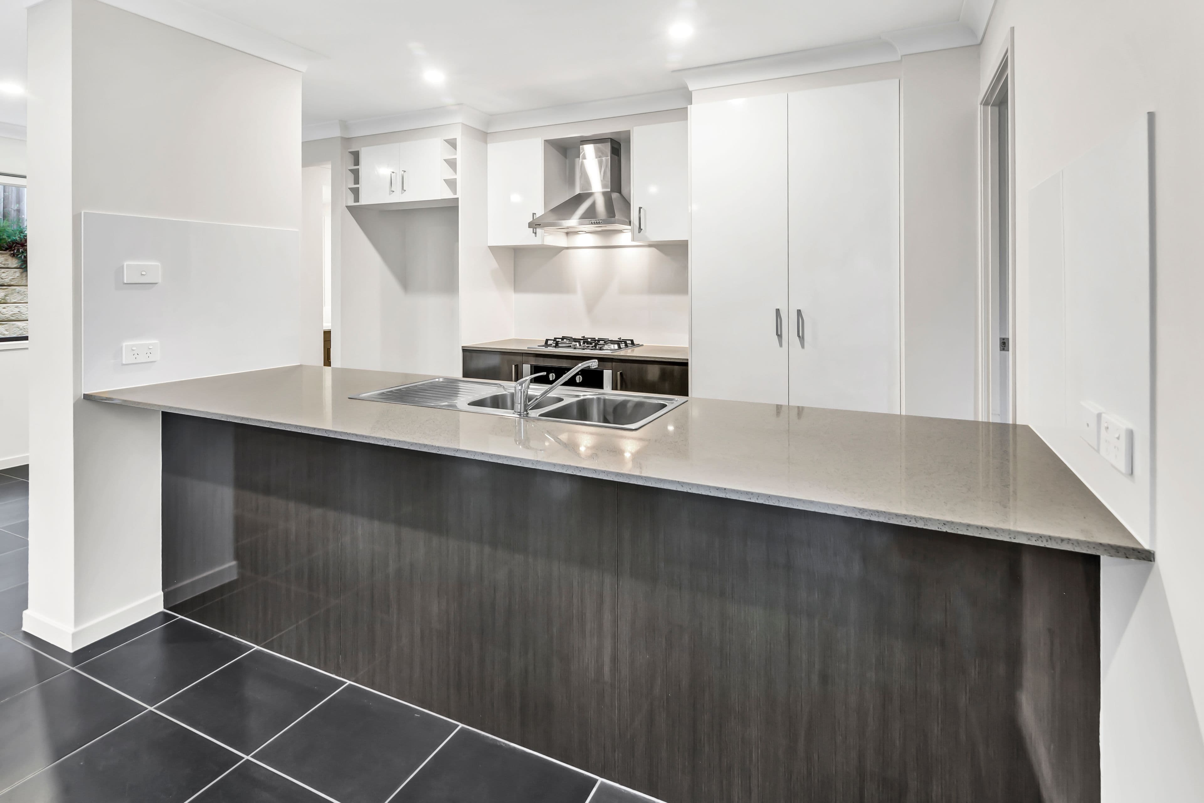 14 Gordon Street, Ormeau Hills QLD 4208, Ormeau Hills - Thumbnail 2