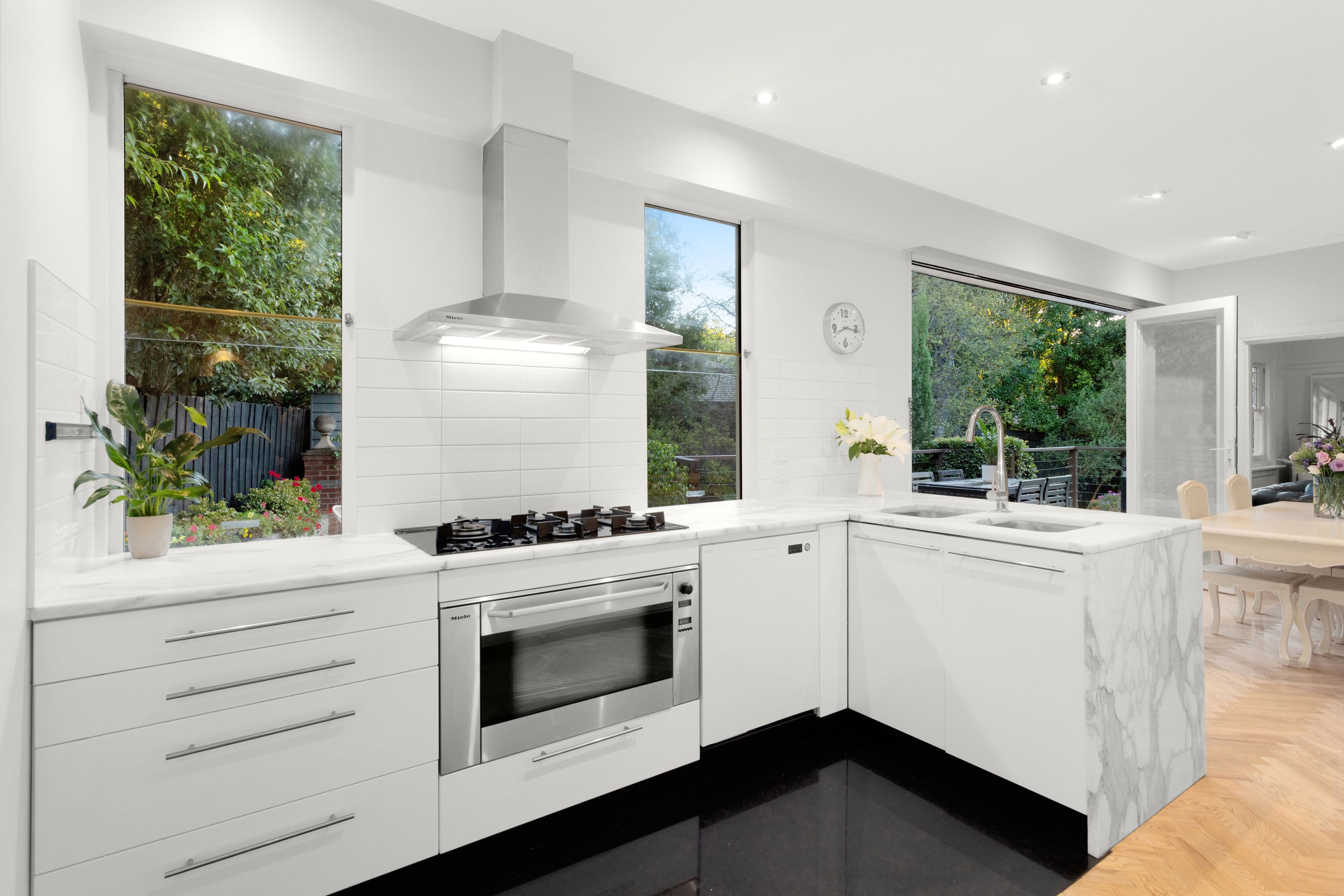 2 Milton Crescent, Box Hill South VIC 3128, Box Hill South - Thumbnail 3