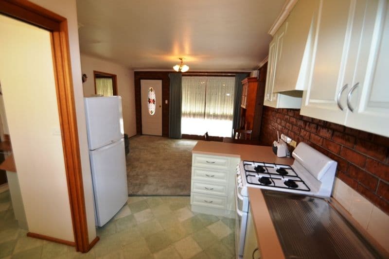 10 Anzac Avenu, SEYMOUR VIC 3660, Seymour - Thumbnail 4