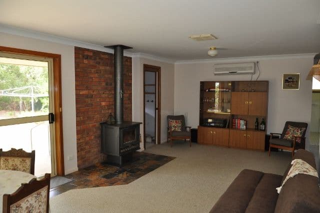 34 Aurora Street, Eugowra - Thumbnail 2