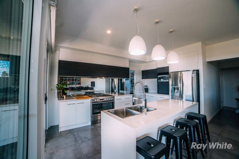 24 Attwater Close, Junction Hill - Thumbnail 3