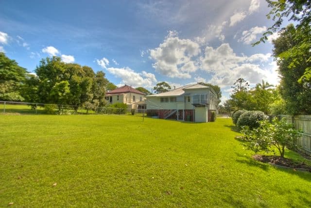 115 Woodend Road, WOODEND QLD 4305, Woodend - Thumbnail 2
