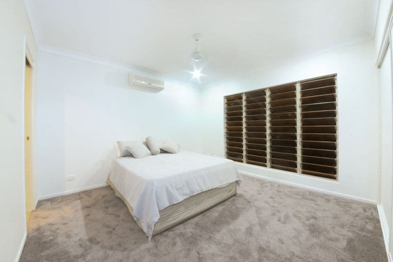 73 Stanley Drive, CANNONVALE QLD 4802, Cannonvale - Thumbnail 6