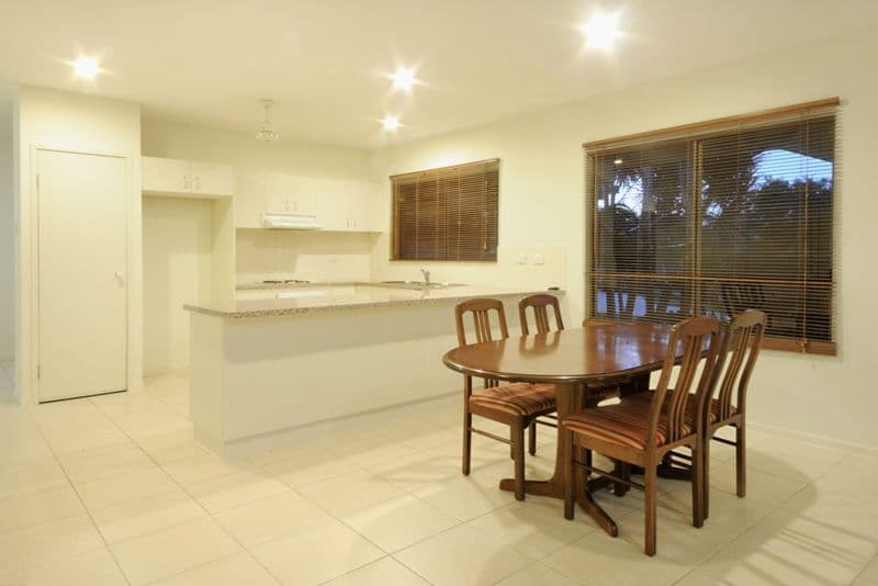 73 Stanley Drive, CANNONVALE QLD 4802, Cannonvale - Thumbnail 7
