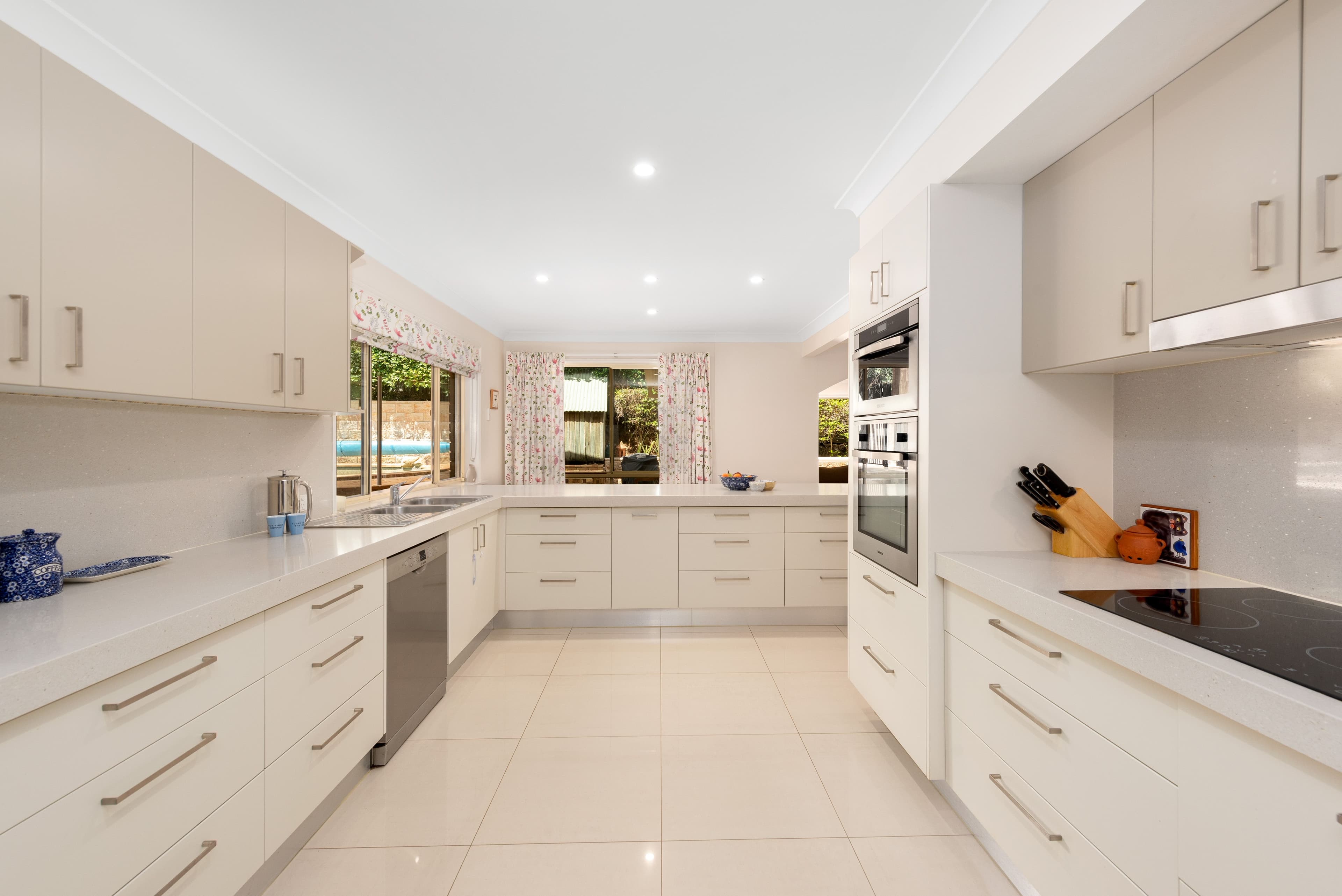 9 Saxonvale Place, The Gap QLD 4061, The Gap - Thumbnail 3