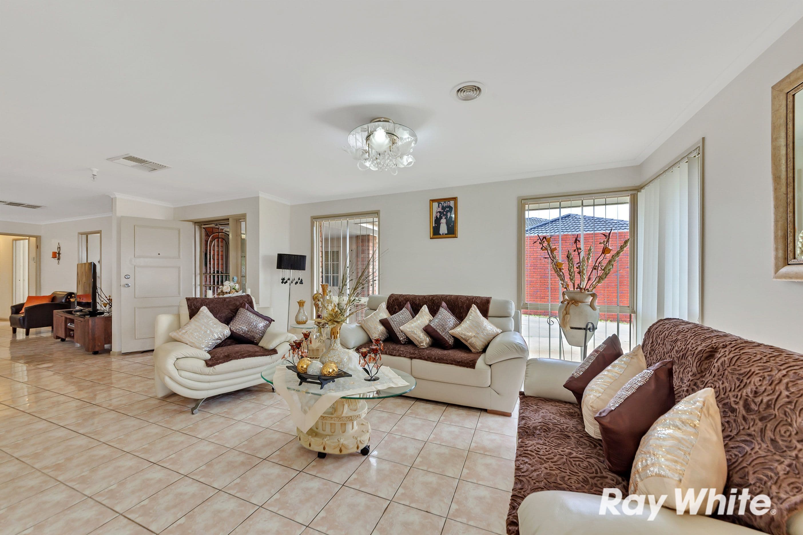 97 Bicentennial Crescent, Meadow Heights VIC 3048, Meadow Heights - Thumbnail 3