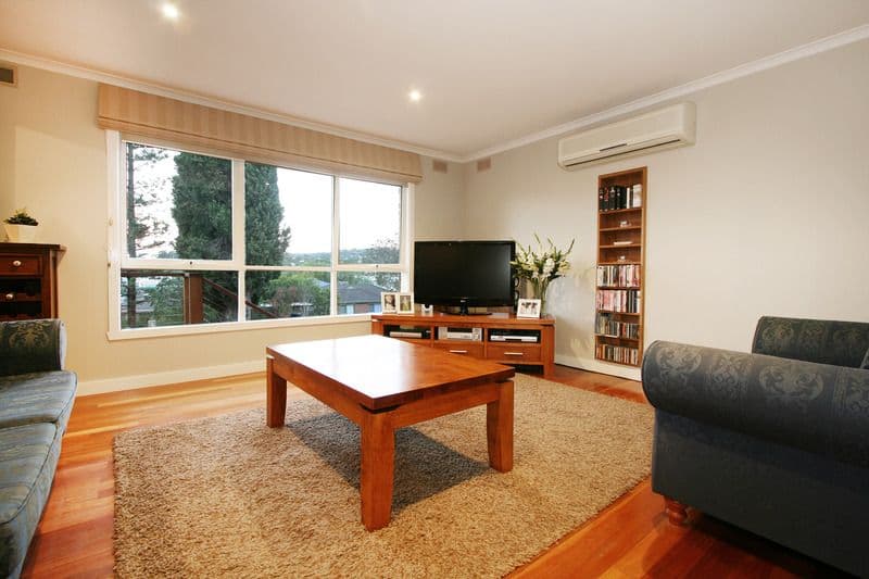 33 Winnetka Drive, LILYDALE VIC 3140, Lilydale - Thumbnail 2