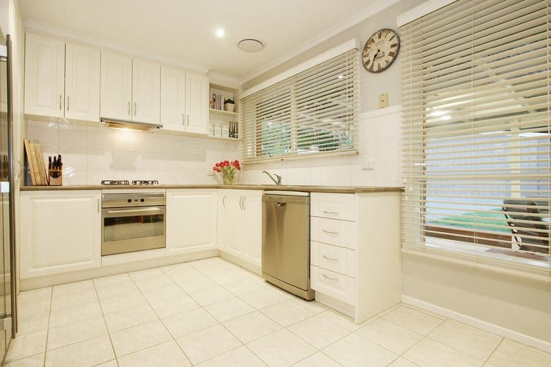33 Winnetka Drive, LILYDALE VIC 3140, Lilydale - Thumbnail 4