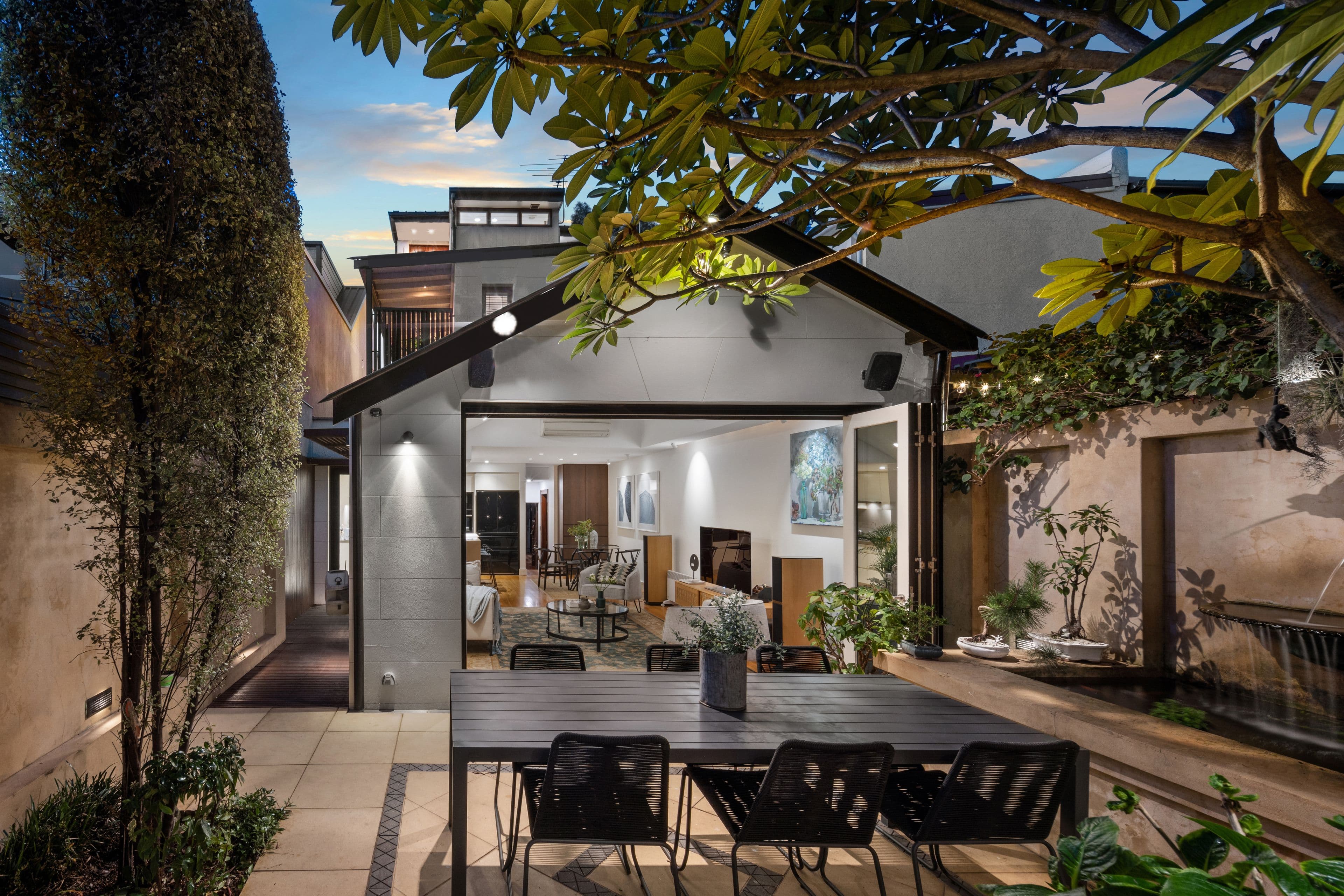 17 Rowley Street, Camperdown NSW 2050, Camperdown - Thumbnail 2