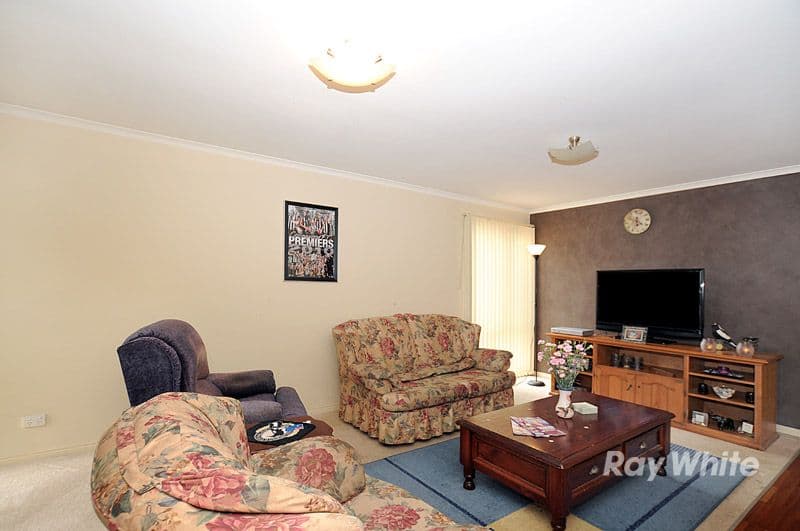 19 Bookham Way, CRANBOURNE VIC 3977, Cranbourne West - Thumbnail 7