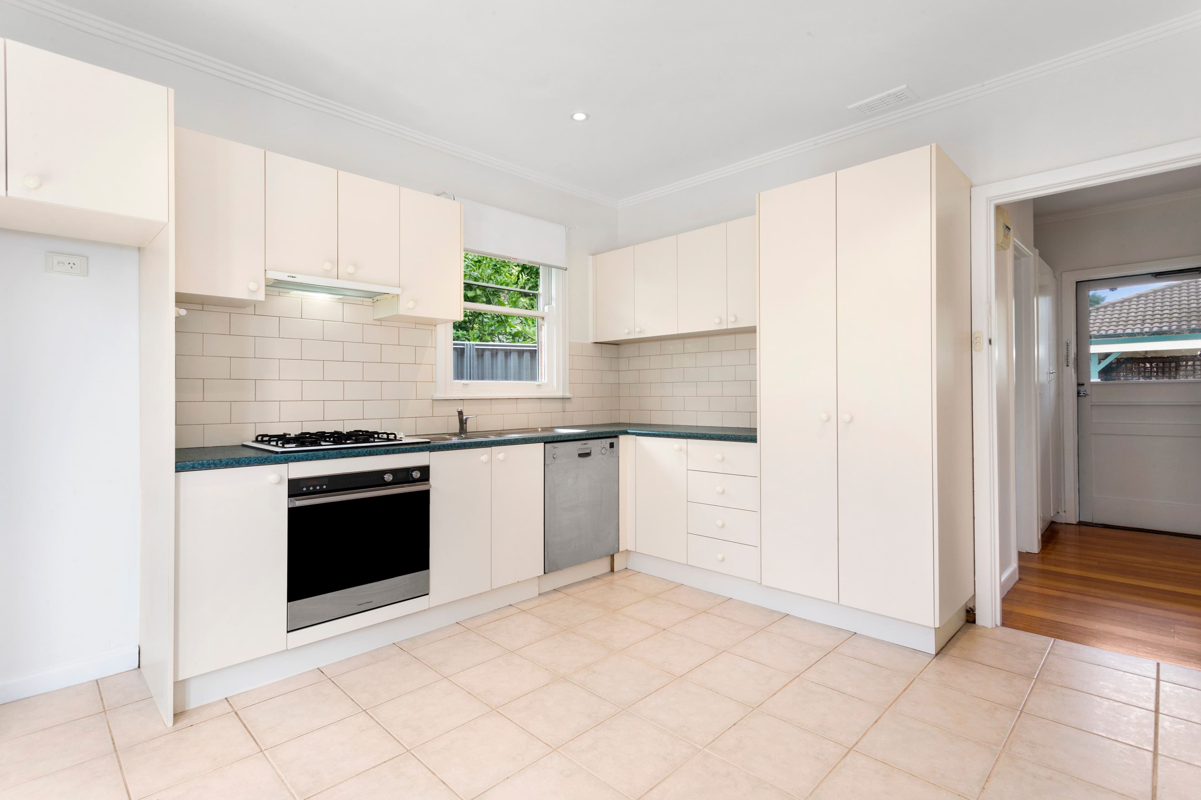 69 Margot Street, Chadstone VIC 3148, Chadstone - Thumbnail 2