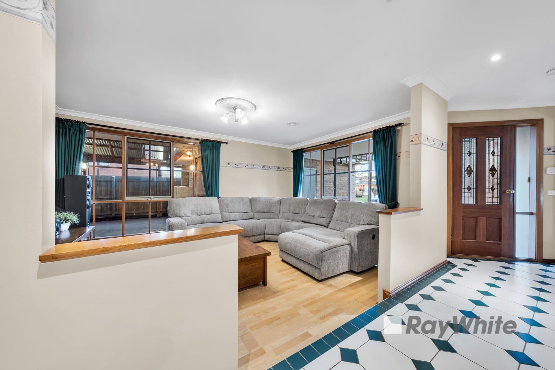 6 Bernard Court, Narre Warren South VIC 3805, Narre Warren South - Thumbnail 5