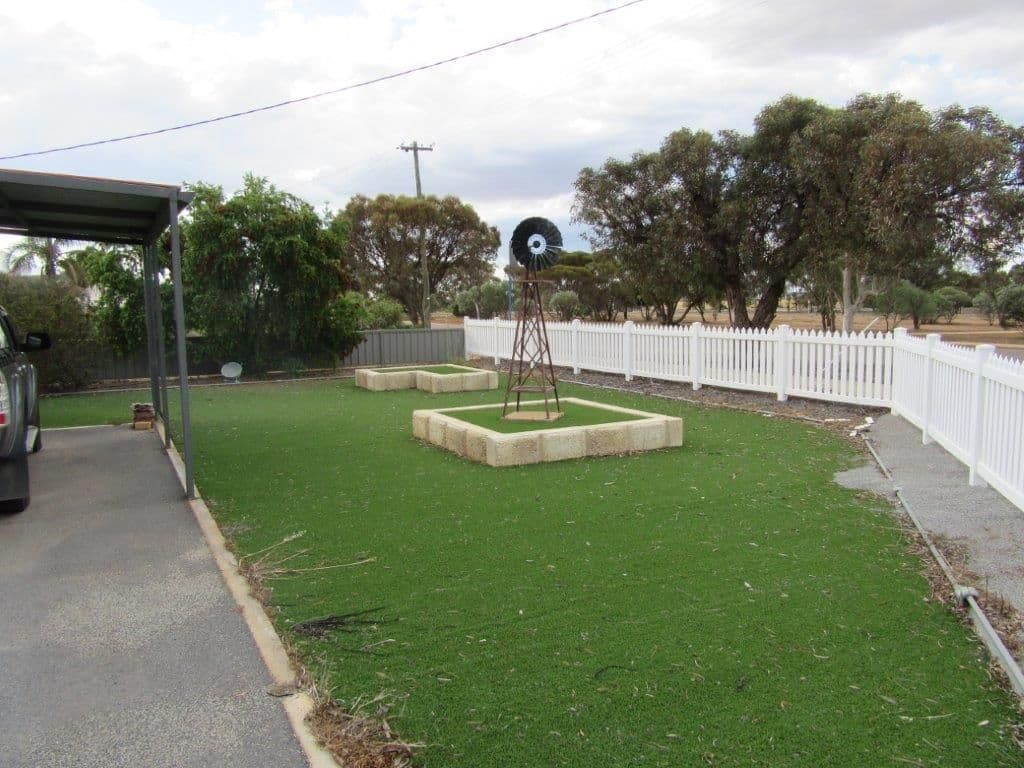 12 Railway Avenue, Carnamah WA 6517, Carnamah - Thumbnail 5
