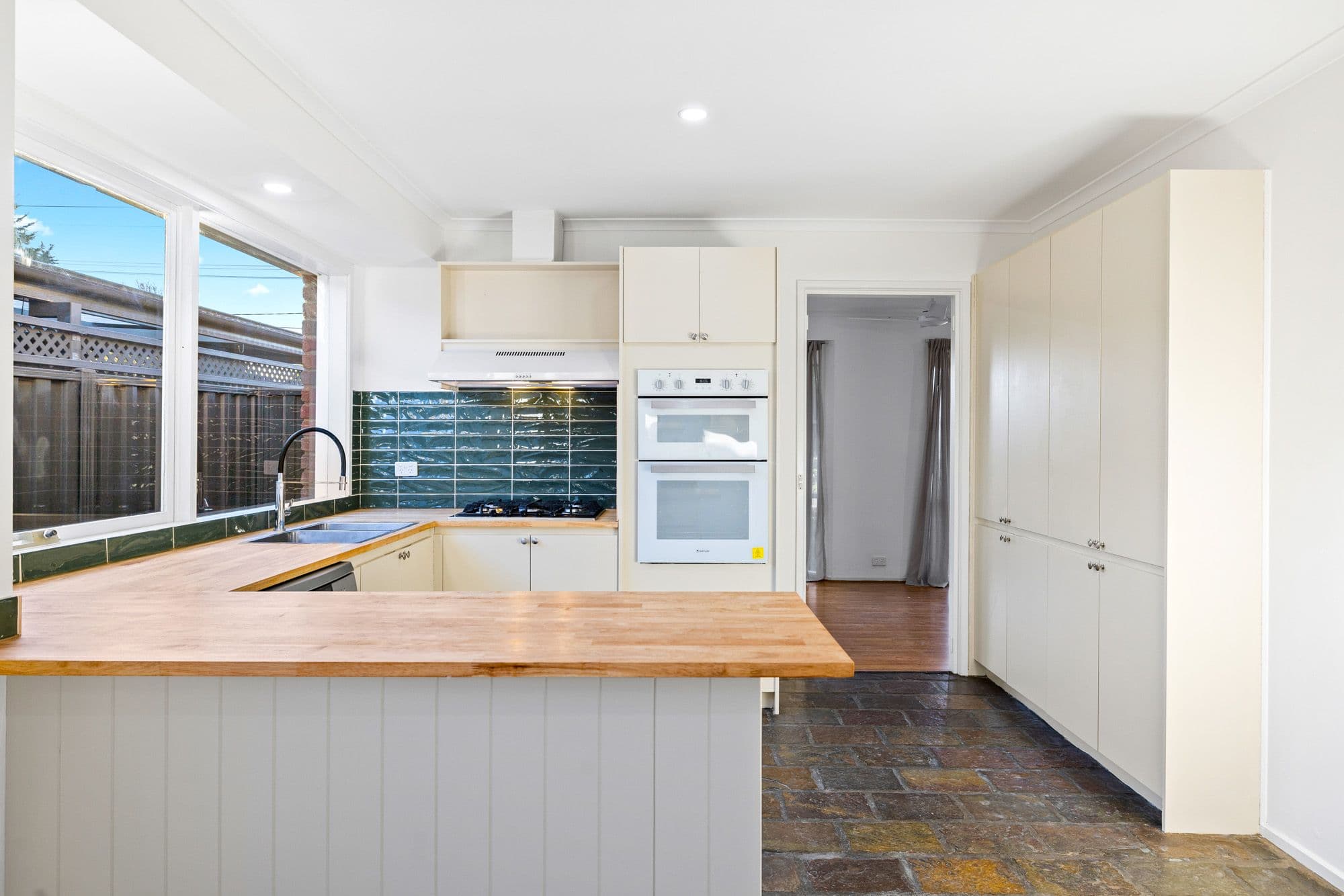 89 Purchas Street, Werribee VIC 3030, Werribee - Thumbnail 3