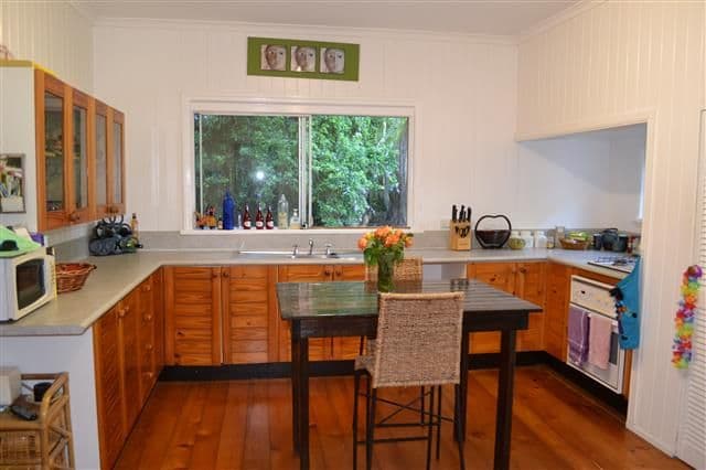 10 Hunter Street, WEST GLADSTONE QLD 4680, West Gladstone - Thumbnail 5
