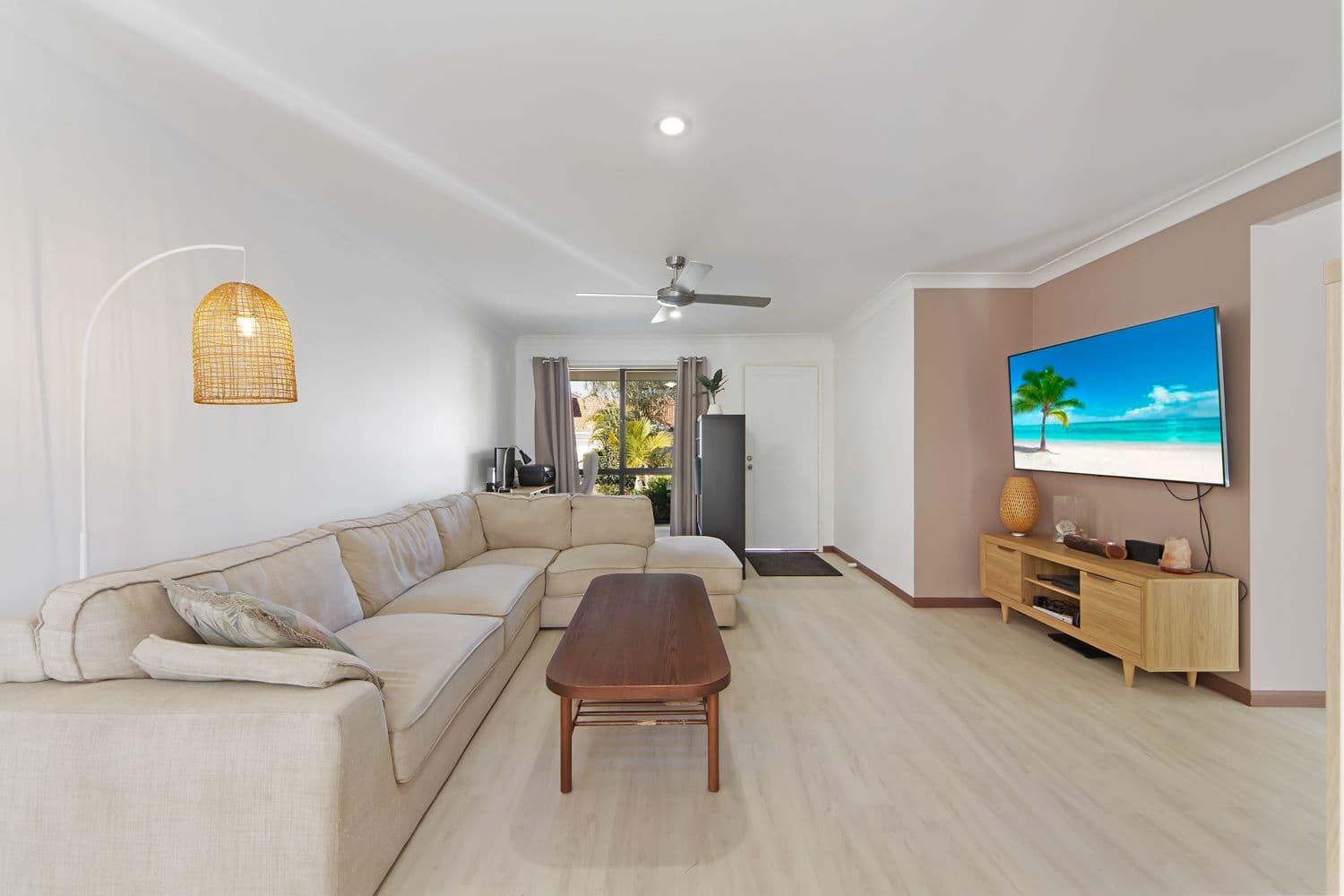 10 Ghilgai Road, Merrimac QLD 4226, Merrimac - Thumbnail 3