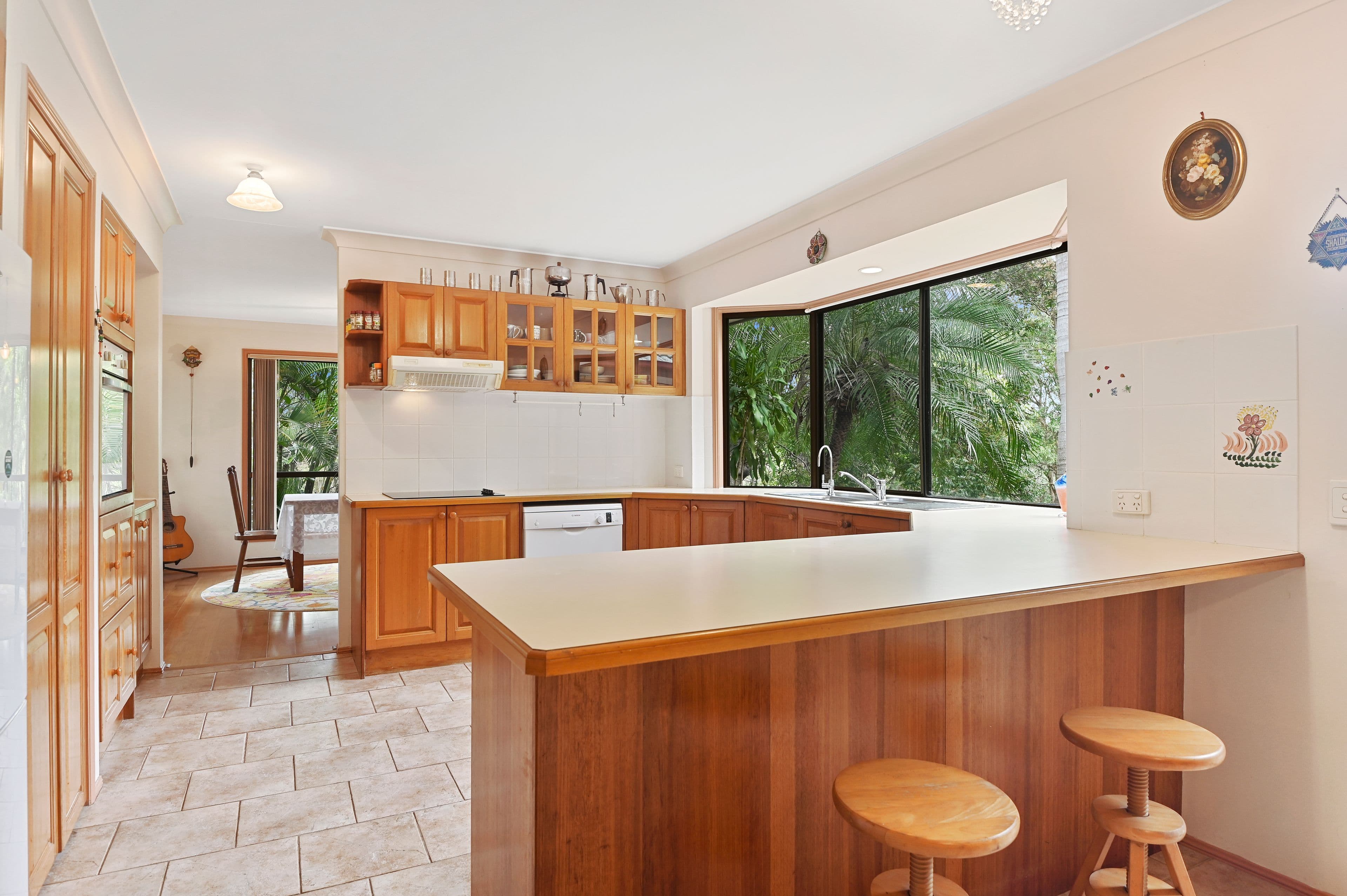 8 Autumnwood Court, Samford Valley QLD 4520, Samford Valley - Thumbnail 8