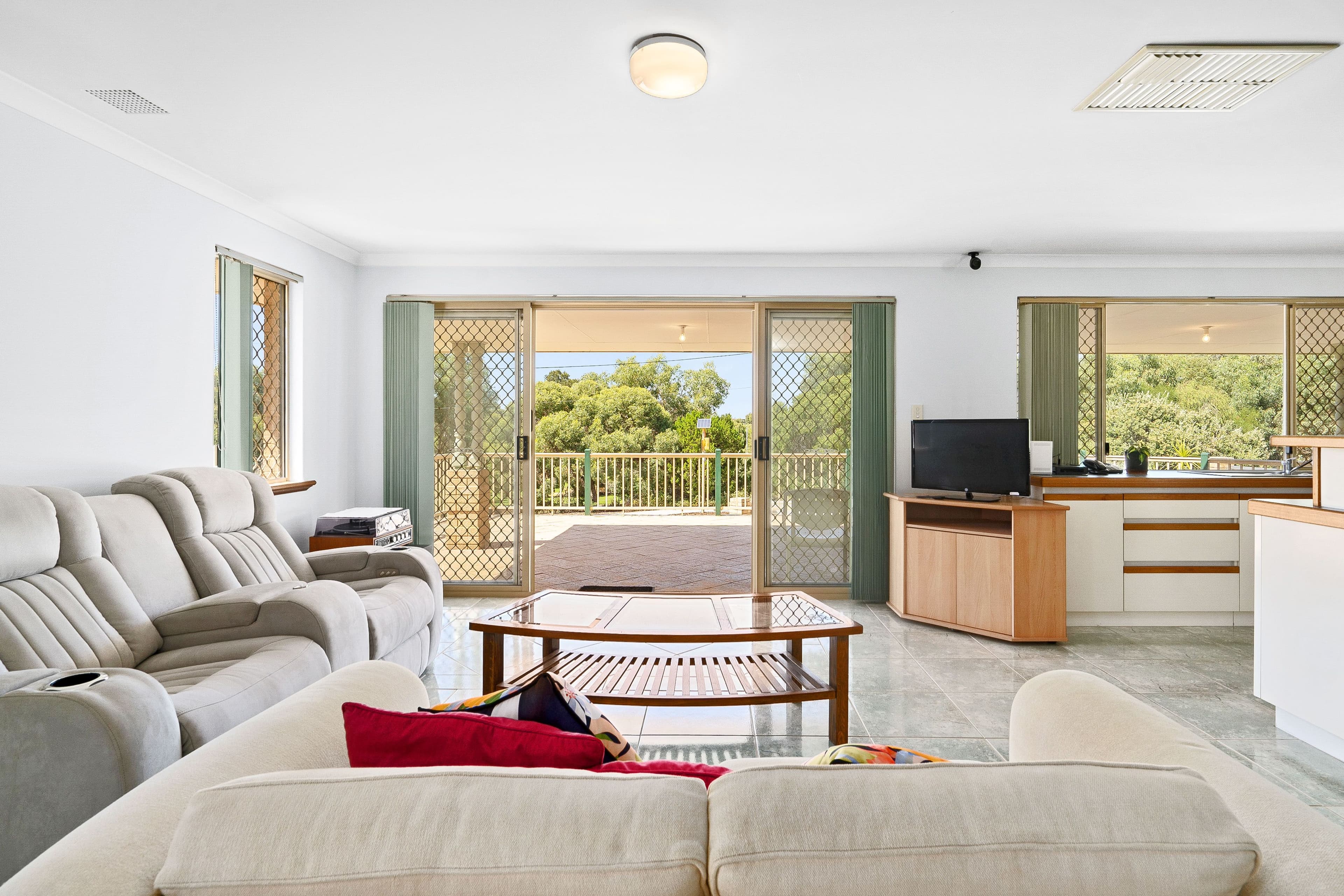 63 North Beach Road, North Beach WA 6020, North Beach - Thumbnail 6
