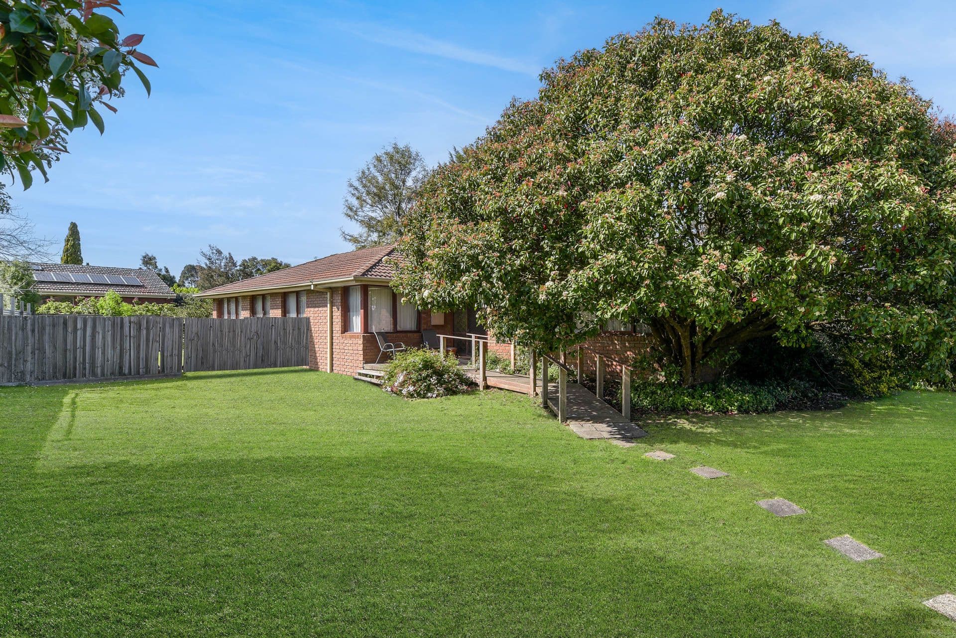 18 Coniston Avenue, Berwick VIC 3806, Berwick - Thumbnail 4