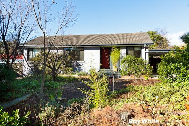 126 Eggleston Crescent, CHIFLEY ACT 2606, Chifley - Thumbnail 2
