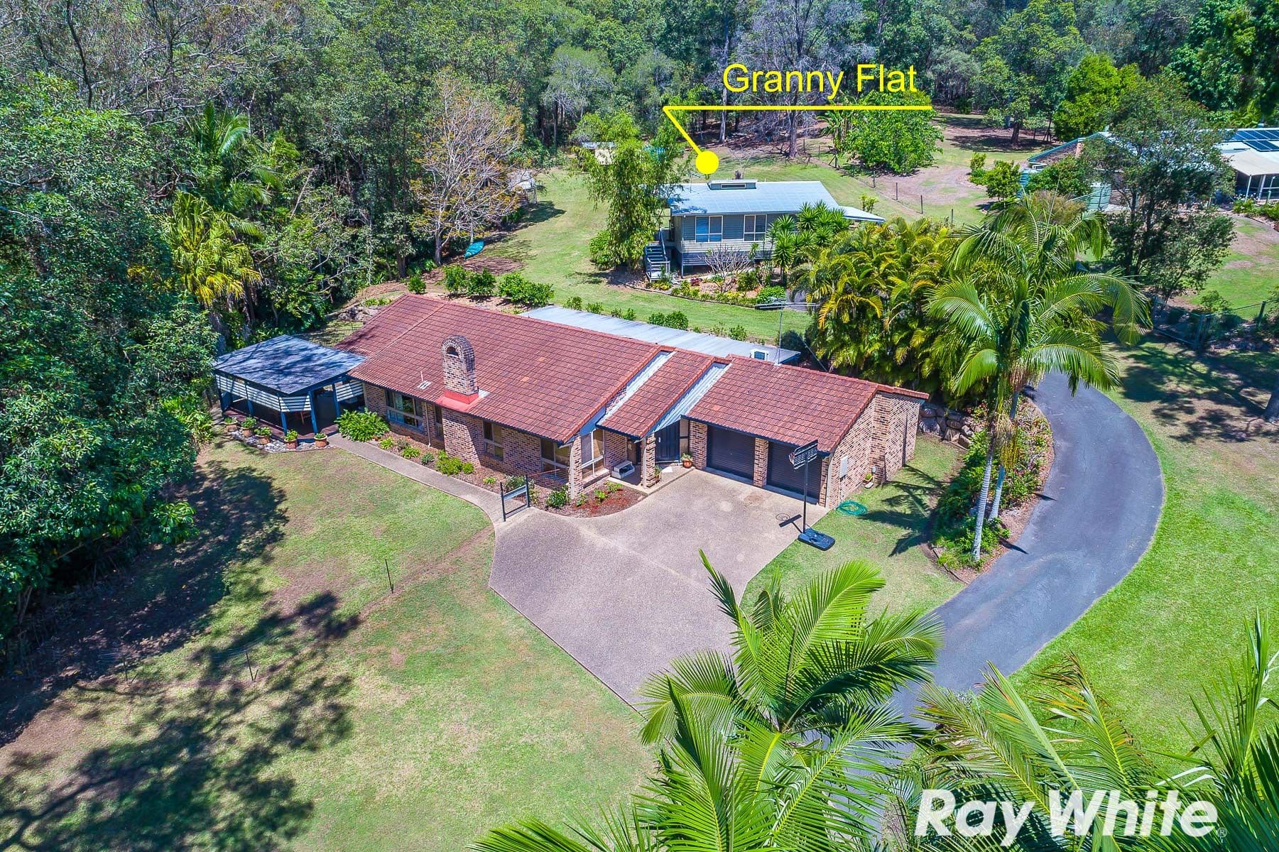 11 Phoebe Court, Bunya QLD 4055, Bunya - Thumbnail 2