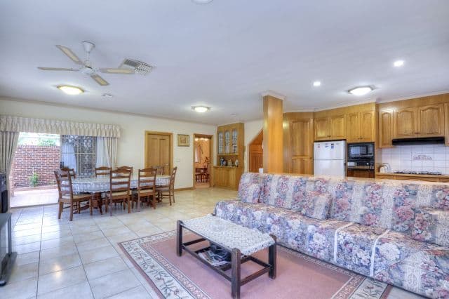 58 Leamington Street, Reservoir VIC 3073, Reservoir - Thumbnail 3