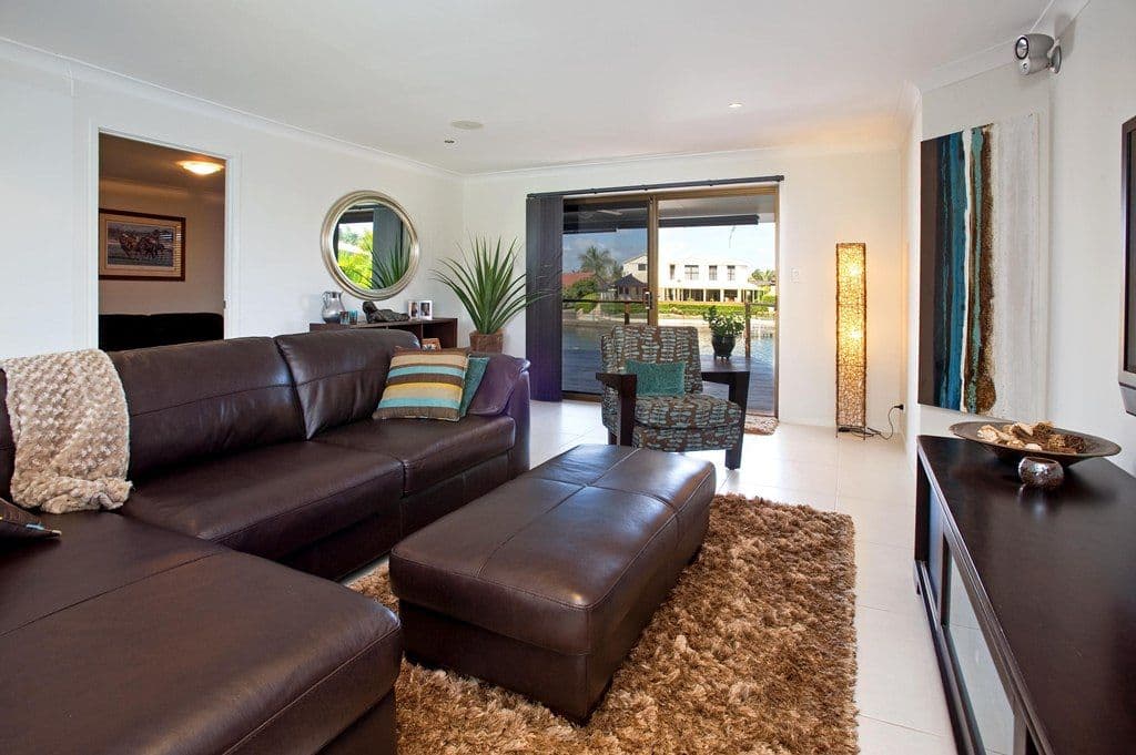 22 Pebble Beach Drive, RUNAWAY BAY QLD 4216, Runaway Bay - Thumbnail 8
